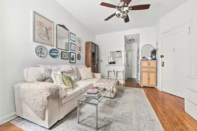 521 E 81st Street #3D, New York, NY 10028 - Photo 2