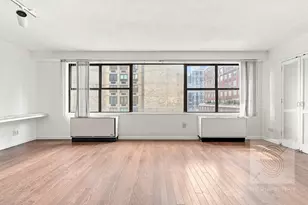 1065 Park Ave, New York City, NY 10128 - Photo 8