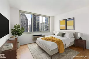 333 E 45th St, New York City, NY 10017 - Photo 1