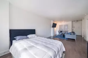 305 E 24th St, New York City, NY 10010 - Photo 14