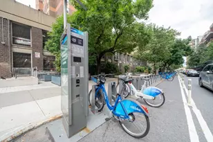 305 E 24th St, New York City, NY 10010 - Photo 22