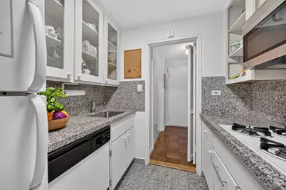 118 E 60th Street #14F, New York City, NY 10022 - Photo 10
