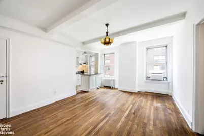 325 W 45th Street #601, New York City, NY 10036 - Photo 2