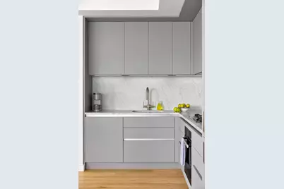 547 W 47th Street #1013, New York City, NY 10036 - Photo 4