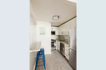 37 W 71st Street #TH, New York, NY 10023 - Photo 8