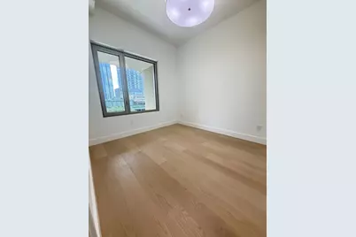 24-01 Queens Plaza N #504, Long Island City, NY 11101 - Photo 6