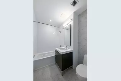 416 W 52nd Street #500, New York City, NY 10019 - Photo 6