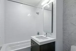 416 W 52nd St, New York City, NY 10019 - Photo 6