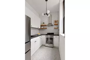 252 W 20th St, New York, NY 10011 - Photo 6