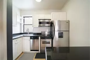 220 W 111th St, New York, NY 10026 - Photo 6