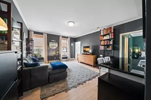 220 W 111th St, New York City, NY 10026 - Photo 2