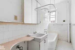 565 W 169th St, New York City, NY 10032 - Photo 18