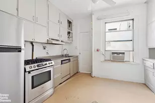 565 W 169th St, New York City, NY 10032 - Photo 12