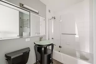 531 Main St, New York City, NY 10044 - Photo 8