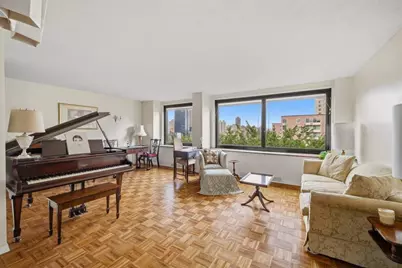 531 Main Street #1025, New York City, NY 10044 - Photo 1