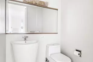 531 Main St, New York, NY 10044 - Photo 8