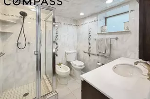 3925 Lyme Ave, New York City, NY 11224 - Photo 20