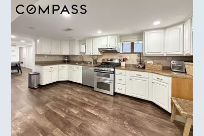 3925 Lyme Avenue, Brooklyn, NY 11224 - Photo 18