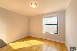 252 W 76th St, New York, NY 10023 - Photo 2