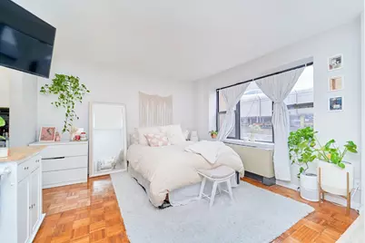 337 W 43rd Street #3D, New York, NY 10036 - Photo 1