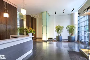 310 W 52nd St, New York, NY 10019 - Photo 18