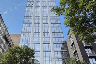 310 W 52nd St, New York City, NY 10019 - Photo 20