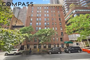 212 E 48th St, New York City, NY 10017 - Photo 18