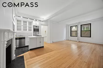 212 E 48th Street #2E, New York, NY 10017 - Photo 10
