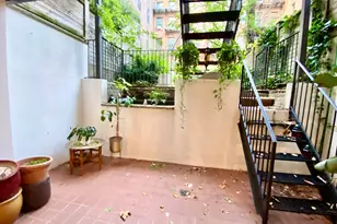 219 E 11th St, New York, NY 10003 - Photo 12