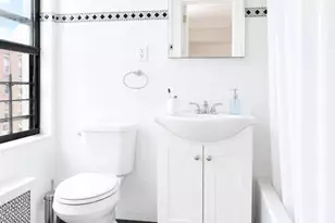 27 W 96th St, New York, NY 10025 - Photo 6