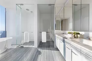 217 W 57th St, New York City, NY 10019 - Photo 6