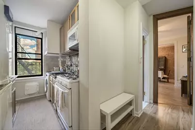 3115 Broadway #Apt 52/53, New York City, NY 10027 - Photo 6