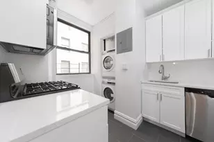 200 W 90th St, New York, NY 10024 - Photo 2