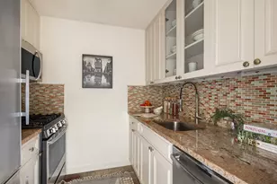 216 E 47th St, New York City, NY 10017 - Photo 10