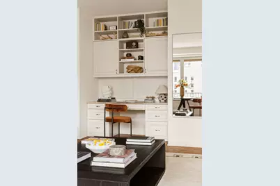 216 E 47th Street #22B, New York City, NY 10017 - Photo 4