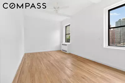 152 E 94th Street #PHE, New York City, NY 10128 - Photo 12