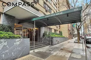 225 E 46th St, New York City, NY 10017 - Photo 12