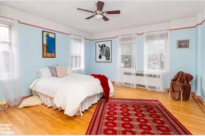 86-10 34th Avenue #215, New York City, NY 11372 - Photo 4