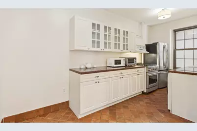 1100 Grand Concourse #2I, New York City, NY 10456 - Photo 2