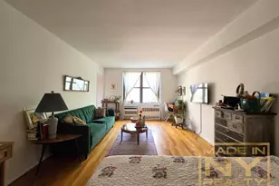 327 W 30th St, New York City, NY 10001 - Photo 1