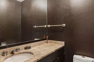 641 5th Ave, New York, NY 10022 - Photo 6