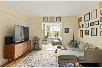 651 Vanderbilt Street #7B, Brooklyn, NY 11218 - Photo 4