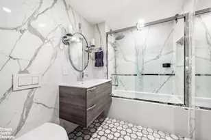 333 E 82nd St, New York, NY 10028 - Photo 12