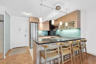 201 E 25th Street #9E, New York City, NY 10010 - Photo 4