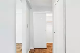 303 Beverley Rd, Brooklyn, NY 11218 - Photo 16