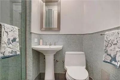 170 E 77th Street #2B, New York City, NY 10075 - Photo 10