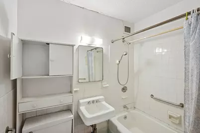 180 Park Row #23D, New York, NY 10007 - Photo 8