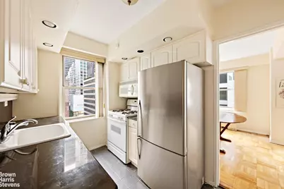 136 E 56th Street #12B, New York, NY 10022 - Photo 6