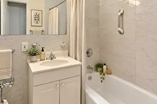 136 E 56th St, New York City, NY 10022 - Photo 14