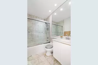 300 E 85th Street #702, New York City, NY 10028 - Photo 6